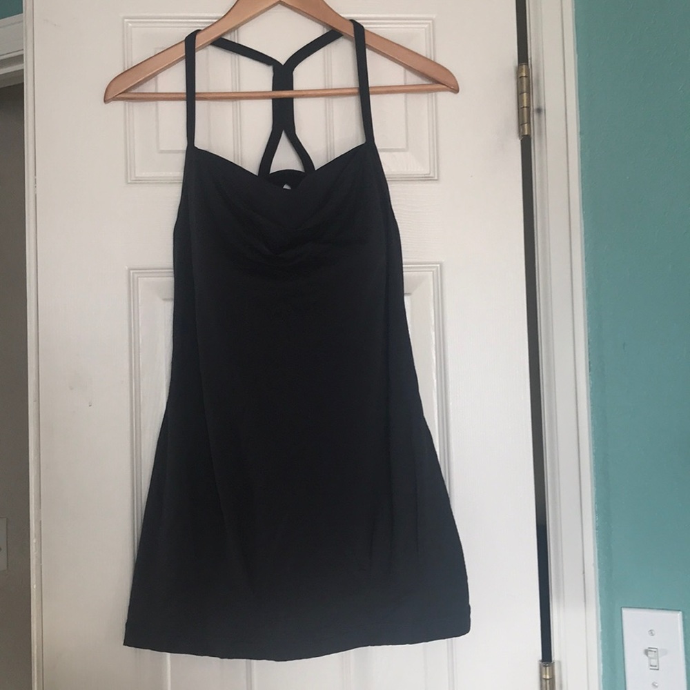 Lululemon black tank